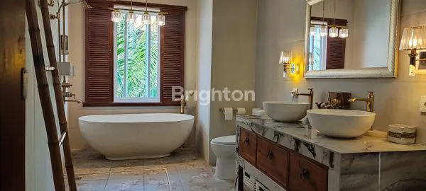 image 4 BEDROOM VILLA FOR SALE IN SANUR (1)