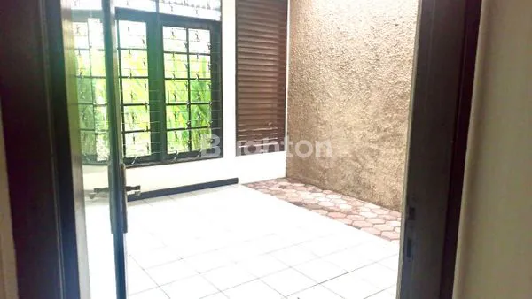 image HUNIAN NYAMAN 2 LANTAI, DEKAT MALL & MRT LEBAK BULUS (4)