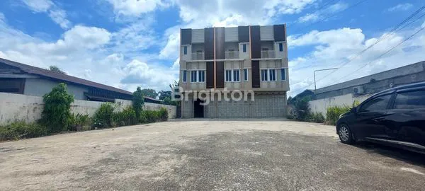 image RUKO 3 PINTU STRATEGIS DI JL. HR SOEBRANTAS, DEKAT UIN & UNRI (1)