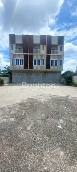 image RUKO 3 PINTU STRATEGIS DI JL. HR SOEBRANTAS, DEKAT UIN & UNRI (3)