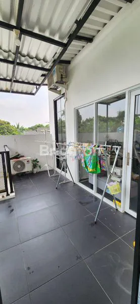 image HUNIAN MODERN 4+1 KT DI PAMULANG, SIAP HUNI (3)