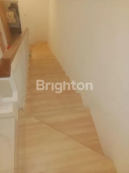 image RUMAH ELEGAN DI  PONDOK KELAPA, DUREN SAWIT (4)