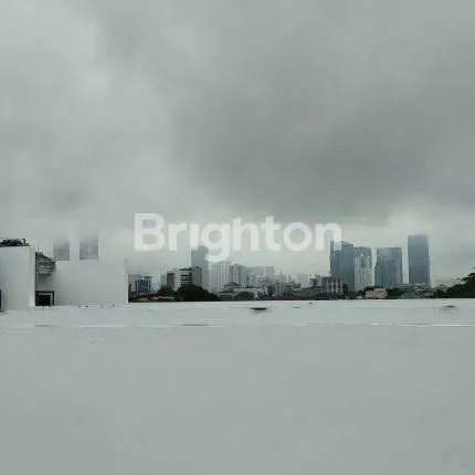 image RUKO BARU 3 LANTAI + ROOFTOP DI TEBET – STRATEGIS, BEBAS BANJIR | HARGA 7 M (7)