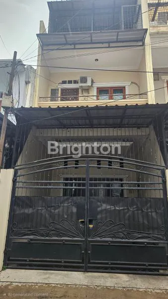 image STRATEGIS RUMAH 3 LANTAI TANJUNG DUREN JAKARTA BARAT BEBAS BANJIR (1)