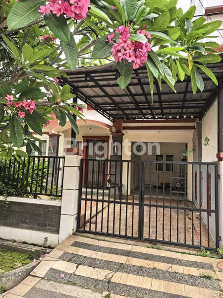 image RUMAH LUAS 254M² DI BULEVAR HIJAU, SIAP HUNI & INVESTASI (4)