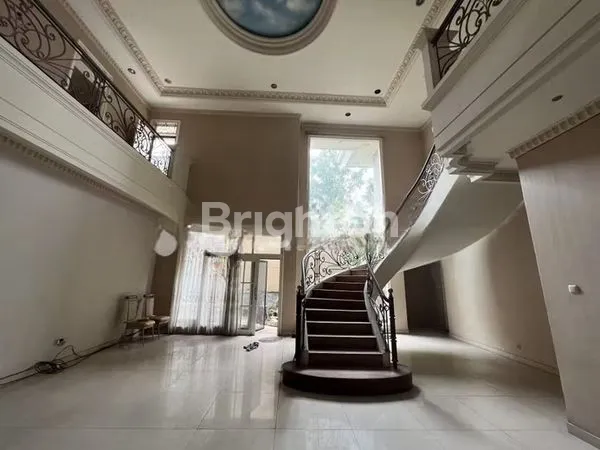 image JUAL RUMAH GRAHA FAMILI SURABAYA BARAT (2)