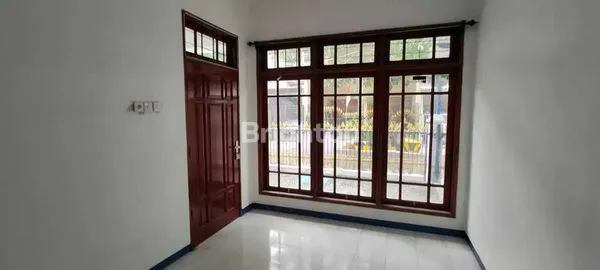image RUMAH NYAMAN SIAP HUNI DI SEMOLOWARU INDAH DEKAT RAYA MERR, GALAXY MALL, KLAMPIS, BRATANG, MANYAR, NGAGEL, SEMAMPIR (2)
