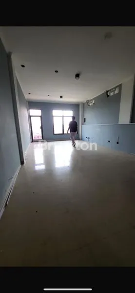 image SEWA RUKO 4 LANTAI, LISTRIK 23KVA, LOKASI STRATEGIS TEBET (7)