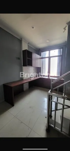 image SEWA RUKO 4 LANTAI, LISTRIK 23KVA, LOKASI STRATEGIS TEBET (8)