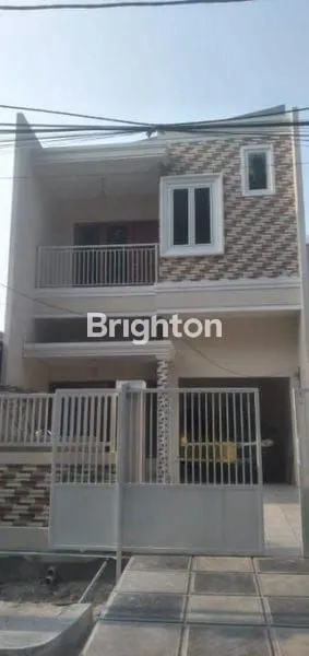 image RUMAH KEMAYORAN SUMUR BATU MINIMALIS DEPAN TAMAN JAKARTA PUSAT (1)