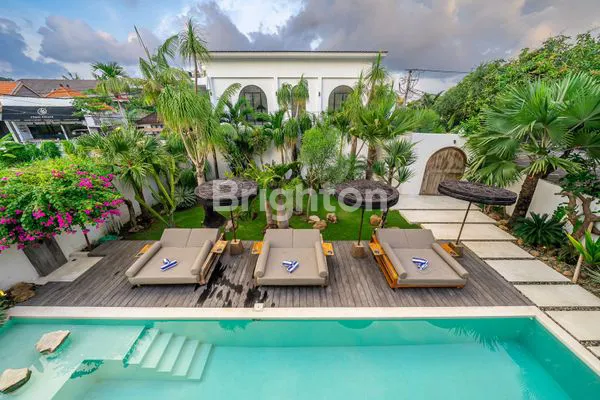 image VILLA MEWAH DENGAN DESAINT INTERIOR MODERN & ELEGAN DENGAN FASILITAS LENGKAP VIEW PEMANDANGAN SAWAH YG INDAH DIKAWASAN JANTUNG CANGGU (2)