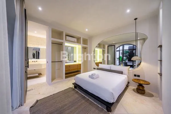 image VILLA MEWAH DENGAN DESAINT INTERIOR MODERN & ELEGAN DENGAN FASILITAS LENGKAP VIEW PEMANDANGAN SAWAH YG INDAH DIKAWASAN JANTUNG CANGGU (5)