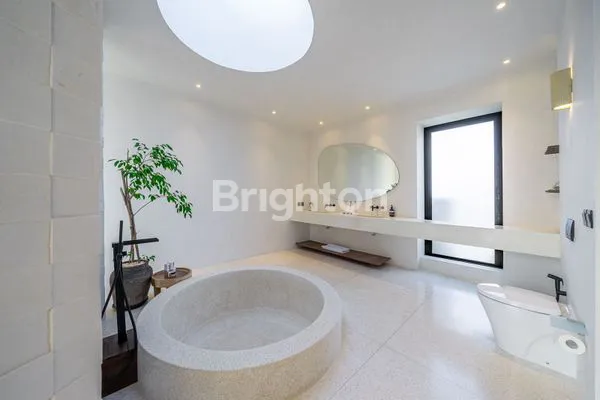 image VILLA MEWAH DENGAN DESAINT INTERIOR MODERN & ELEGAN DENGAN FASILITAS LENGKAP VIEW PEMANDANGAN SAWAH YG INDAH DIKAWASAN JANTUNG CANGGU (6)