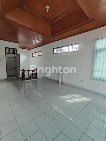 image DISEWAKAN RUMAH DUA LANTAI LOKASI PREMIUM DI DENPASAR TIMUR (3)