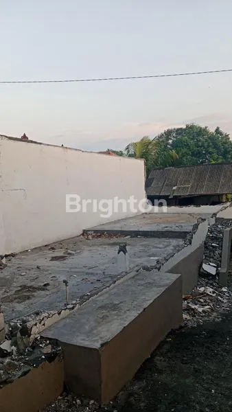 image TANAH PINGGIR JALAN AREA JIMBARAN AREA RAMAI COCOK UNTUK BISNIS (3)