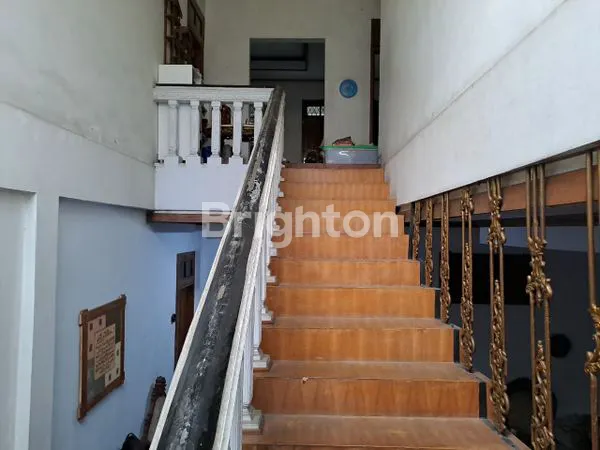 image RUMAH MEWAH PINGGIR JALAN RAYA UTAMA BINTARO PERMAI JAKARTA SELATAN HARUS TERJUAL  (2)