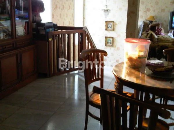 image RUMAH MEWAH LUAS, PARKIR CUKUP 4 MOBIL DI PONDOK INDAH, JAKARTA SELATAN (8)