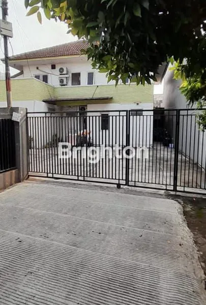 image RUMAH MURAH DI KOMPLEK KODAM JATIWARINGIN LUAS STRATEGIS SIAP HUNI 2 LANTAI (1)