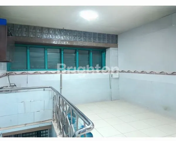 image SEWA RUKO HOOK 4 LANTAI, LOKASI PUSAT KOTA BINJAI (5)