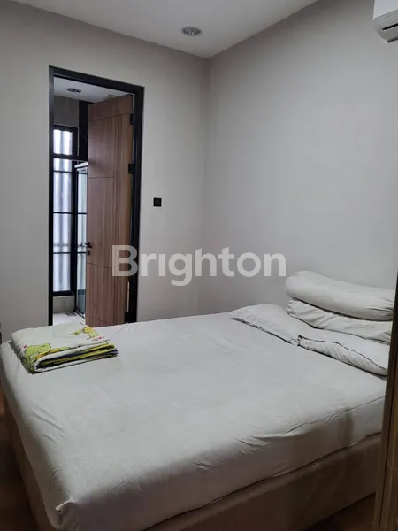 image RUMAH SUNTER DALAM KOMPLEK LUAS 6X16 SHM 3 LANTAI (4)