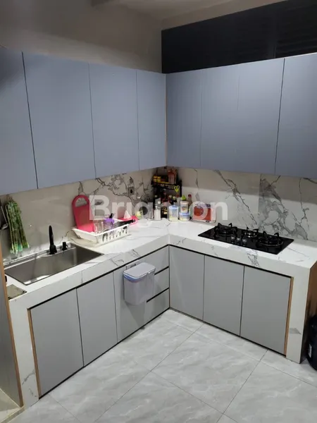 image RUMAH SUNTER DALAM KOMPLEK LUAS 6X16 SHM 3 LANTAI (7)