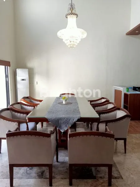 image RUMAH DIJUAL DAERAH SAWOJAJAR 1 SUDAH DIRENOVASI JADI PERKANTORAN (2)