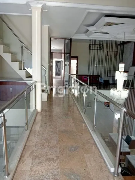 image RUMAH DIJUAL DAERAH SAWOJAJAR 1 SUDAH DIRENOVASI JADI PERKANTORAN (4)