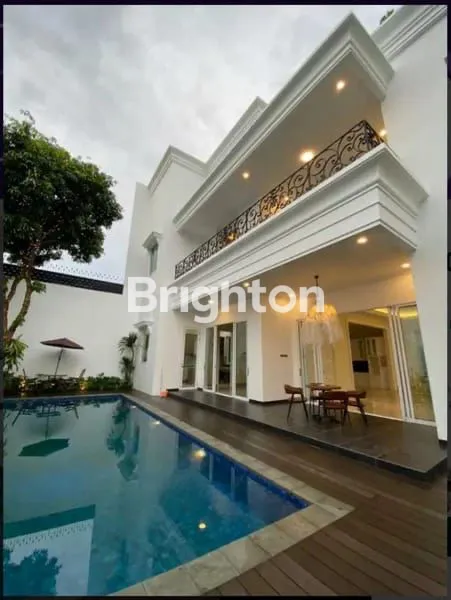 image BRAND NEW LUXURY RESIDENCE  PONDOK INDAH – JAKARTA SELATAN  DIRECT OWNER | PRESTIGIOUS & PRIVATE LIVING  HUNIAN SUPER MEWAH 2,5 LANTAI BERGAYA MODERN CLASSIC, BERDIRI DI ATAS LAHAN LUAS DENGAN PRIVASI MAKSIMAL DI KAWASAN PALING PRESTISIUS JAKARTA SELATAN. (3)