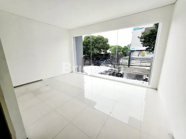 image DISEWA RUKO TEMPAT STRATEGIS UNTUK USAHA DAN PERKANTORAN (5)