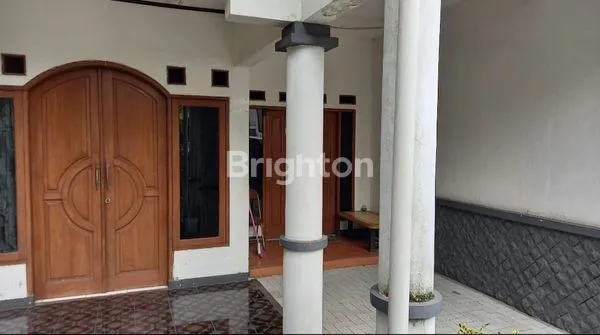 image RUMAH 5 KT DI JATIRASA, LT 200M² HARGA 950 JT (3)