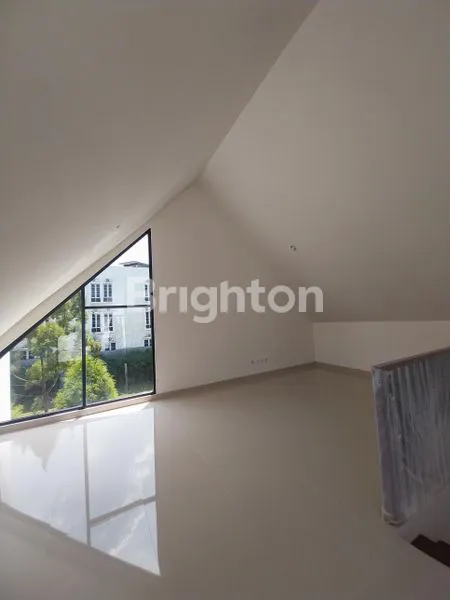 image RUMAH BARU BELUM PERNAH DITEMPATI FURNISHED KEDATON BSB (2)