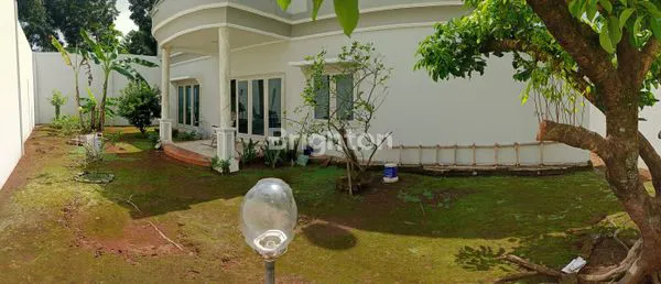 image RUMAH MEWAH SRONDOL BUMI INDAH SEMARANG (5)