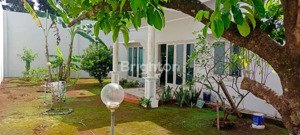 image RUMAH MEWAH SRONDOL BUMI INDAH SEMARANG (3)