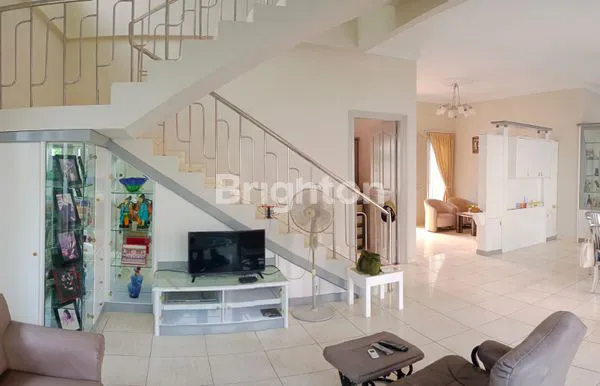 image RUMAH MEWAH SRONDOL BUMI INDAH SEMARANG (4)