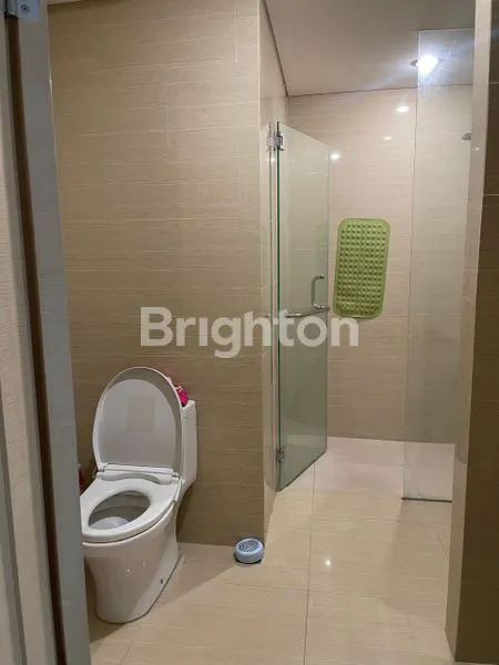 image ONE EAST RESIDENCE 2BR FULL FURNISHED SURABAYA  (8)