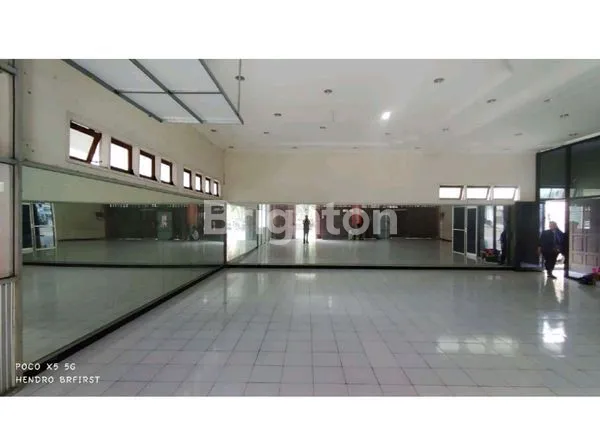 image RUKO 2 PINTU LEBAR 12,5 METER DI PUSAT KOTA PARE (5)