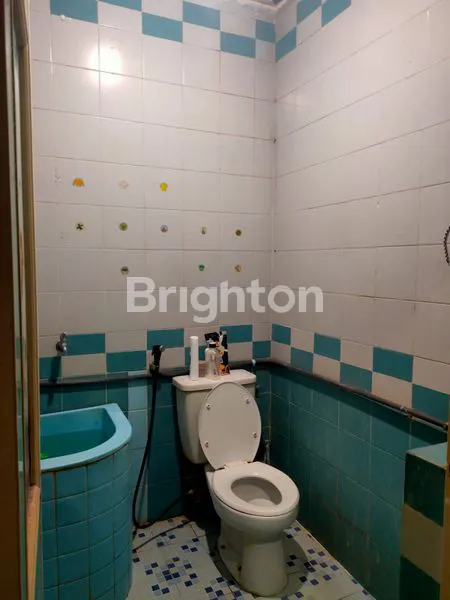 image RUMAH 2 LANTAI SIAP HUNI DI PANTAI MENTARI, SURABAYA (4)