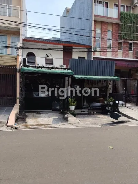 image RUMAH 2 LANTAI DI KELAPA GADING JAKARTA UTARA. DAERAH RAMAI. COCOK UNTUK BUKA USAHA (7)