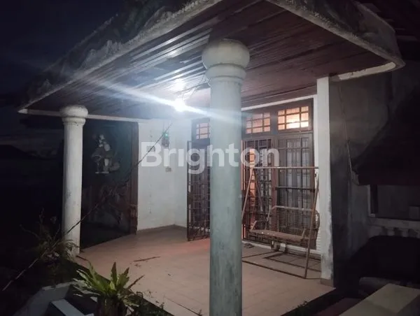 image RUMAH MEWAH DAN BESAR SERTA TANAH YANG LUAS DEPAN BELAKANG RUMAH DI TIBAN 1  (2)