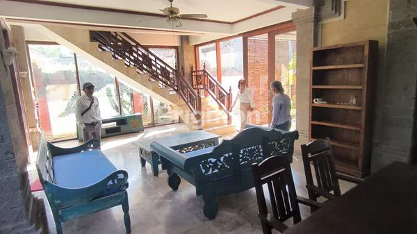 image DIJUAL VILLA MAIN STREET BATUR SARI SANUR\\N (8)