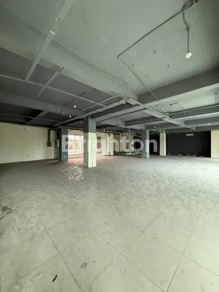 KANTOR ATAU RUANG USAHA 2 LANTAI STRATEGIS AREA SENOPATI JAKARTA SELATAN