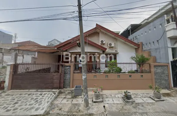 image RUMAH SIAP HUNI DI  NGAGEL JAYA SELATAN  (1)