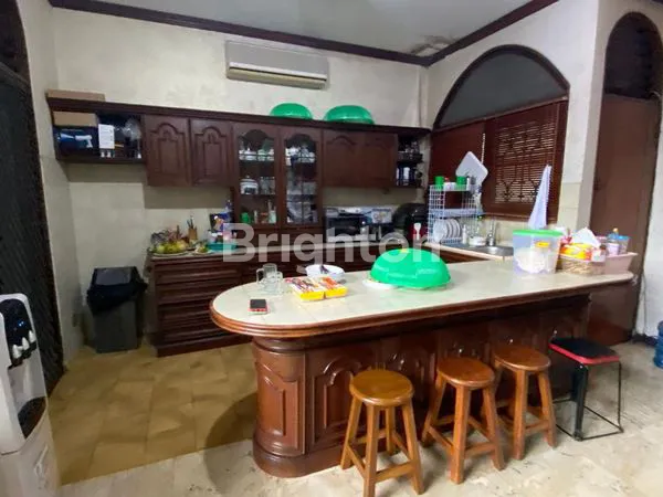 image *RUMAH DI KEBON JERUK LT. 1015M/ LB.500 JL. MUSYAWARAH JAKARTA BARAT (3)