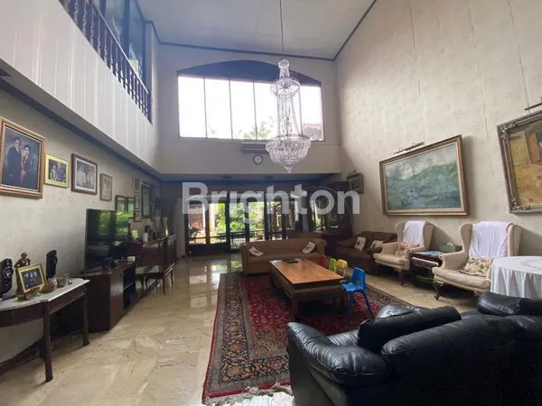 image *RUMAH DI KEBON JERUK LT. 1015M/ LB.500 JL. MUSYAWARAH JAKARTA BARAT (1)