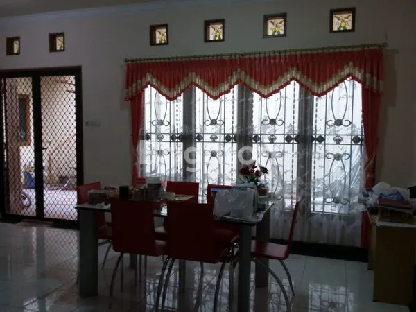 image HUNIAN EKSKLUSIF CHRYSANT, 2 LANTAI, LUAS & STRATEGIS (5)