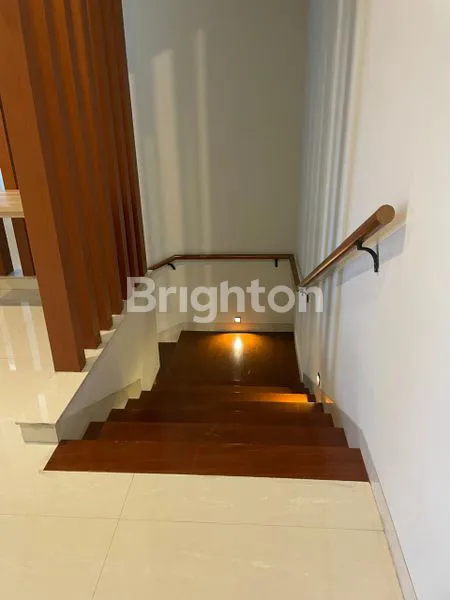 image RUMAH 3 LANTAI TAMAN ARIES (5)