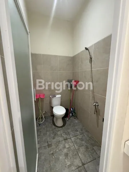 image SEWA TOKO DI LABUAN SAIT, LOKASI RAMAI & SIAP PAKAI (2)