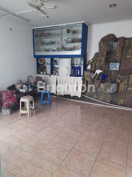 image RUMAH SIAP HUNI DI PERUM INTAN KURUNG PALANGKARAYA KALIMANTAN TENGAH (5)