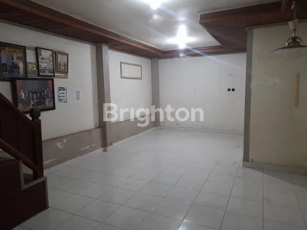 image RUMAH SIAP HUNI DI PERUM INTAN KURUNG PALANGKARAYA KALIMANTAN TENGAH (4)