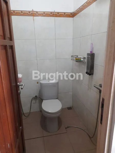 image RUMAH SIAP HUNI DI PERUM INTAN KURUNG PALANGKARAYA KALIMANTAN TENGAH (2)